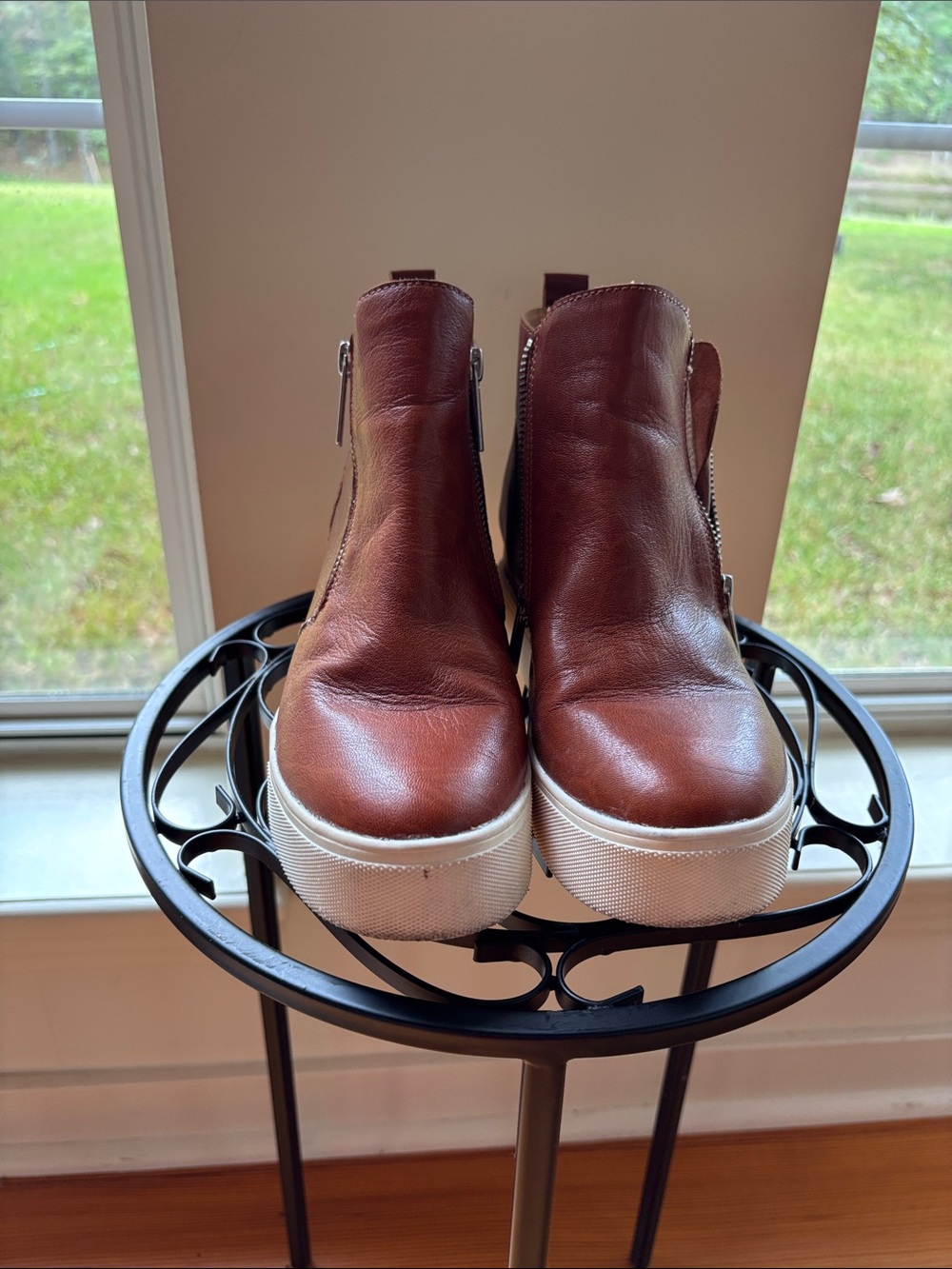 J/Slides Brown Leather Zip-Top Ladies Slip-On Sneakers/Ankle Boots Size 7